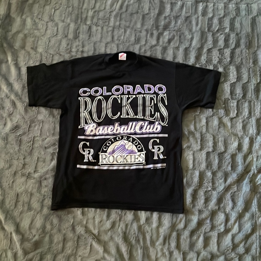 Baseball tee-never worn-good condition-size L